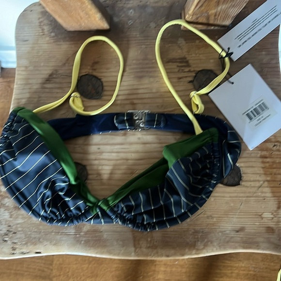 With Jean bikini set - Picture 3 of 7